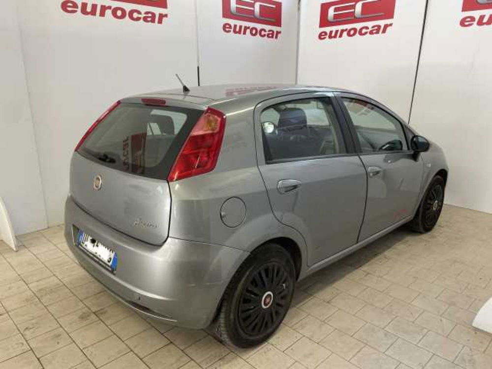 Fiat Grande Punto usata a Napoli (4)