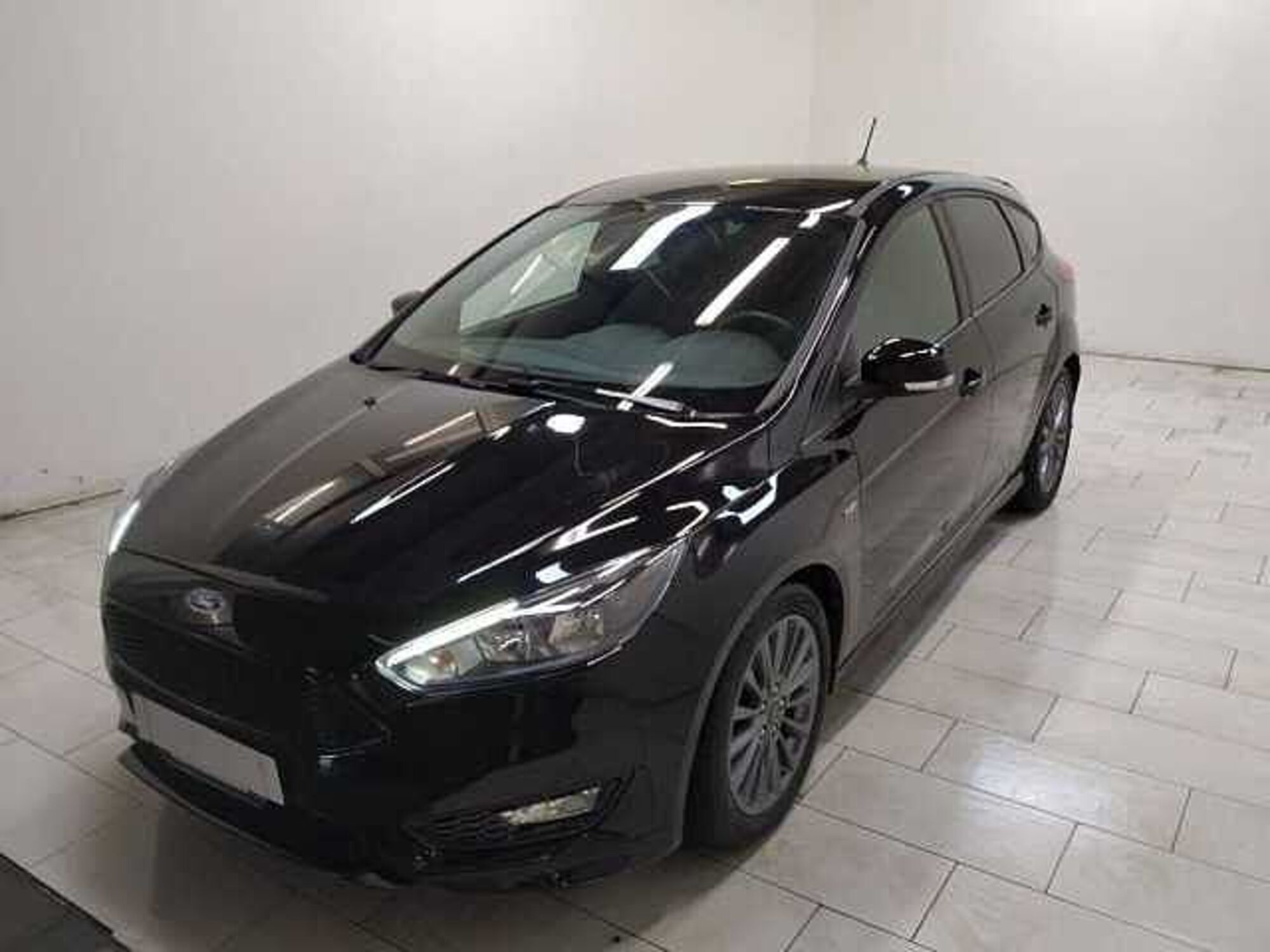 Ford Focus 1.5 EcoBlue 120 CV 5p. ST-Line  del 2018 usata a Cuneo