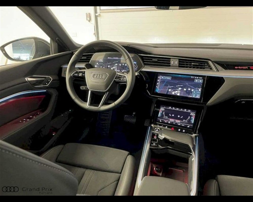 Audi Q8 Q8 e-tron 50 quattro del 2023 usata a Castenaso (4)