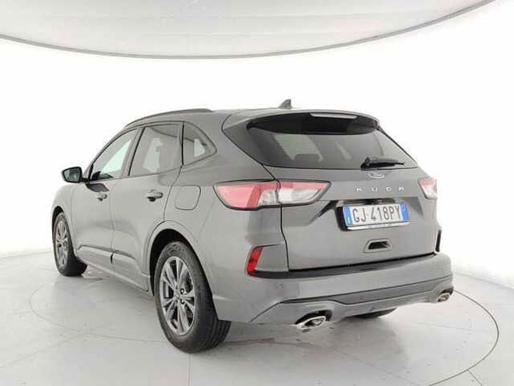 Ford Kuga 1.5 EcoBlue 120 CV 2WD ST-Line  del 2022 usata a Torino (3)