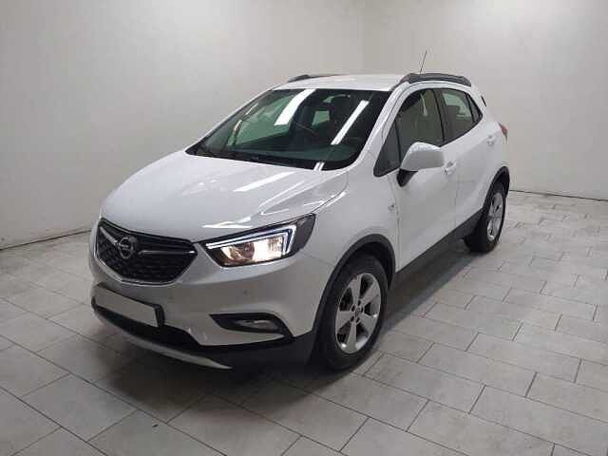 Opel Mokka 1.6 Ecotec 115CV 4x2 Start&amp;Stop Business del 2018 usata a Cuneo