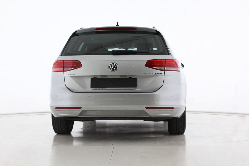 Volkswagen Passat Variant 2.0 TDI Executive BlueMotion Technology del 2015 usata a Bastia Umbra (5)