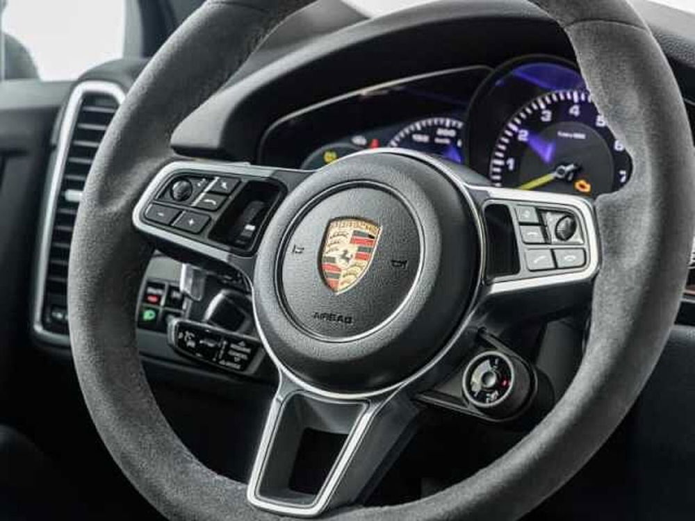 Porsche Cayenne usata a Vicenza (11)