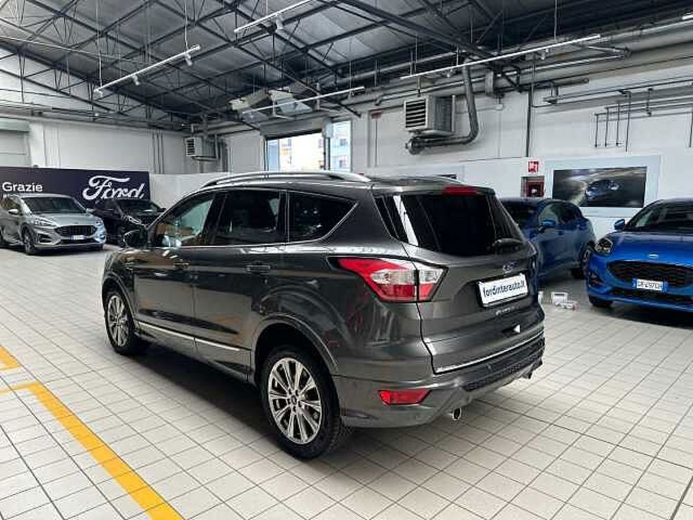 Ford Kuga usata a Milano (10)