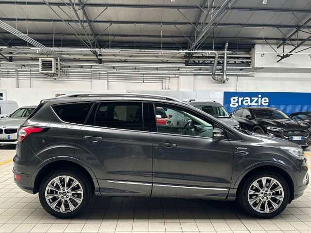 Ford Kuga usata a Milano (12)