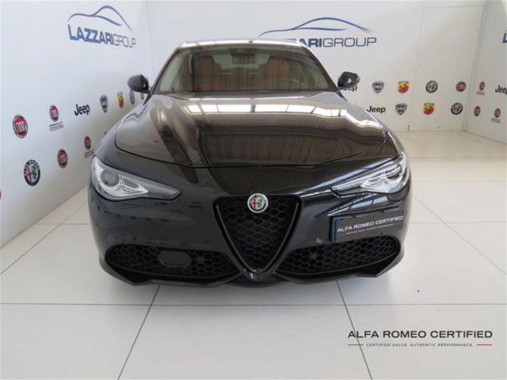 Alfa Romeo Giulia 2.2 Turbodiesel 210 CV AT8 AWD Q4 Veloce  del 2020 usata a Lodi (2)