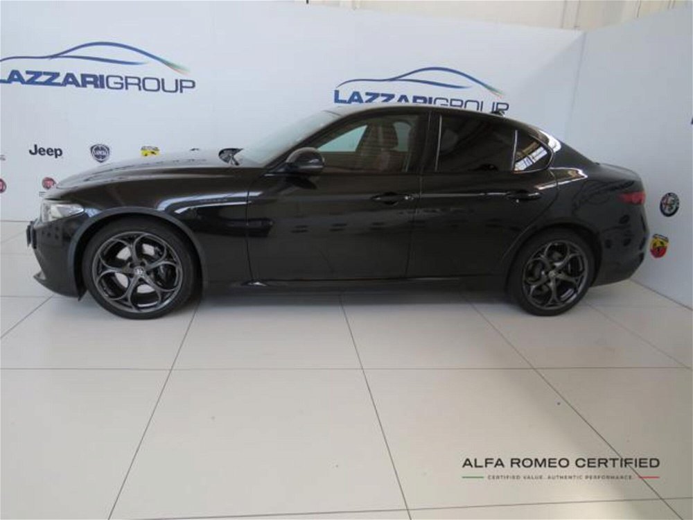 Alfa Romeo Giulia 2.2 Turbodiesel 210 CV AT8 AWD Q4 Veloce  del 2020 usata a Lodi (3)