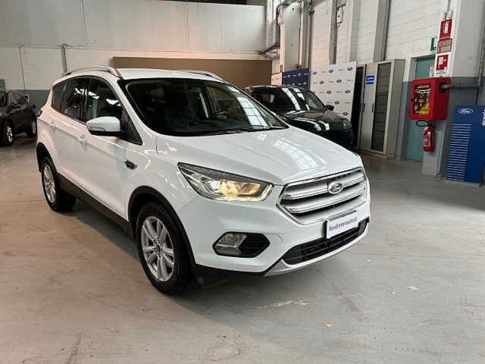 Ford Kuga usata a Milano (11)