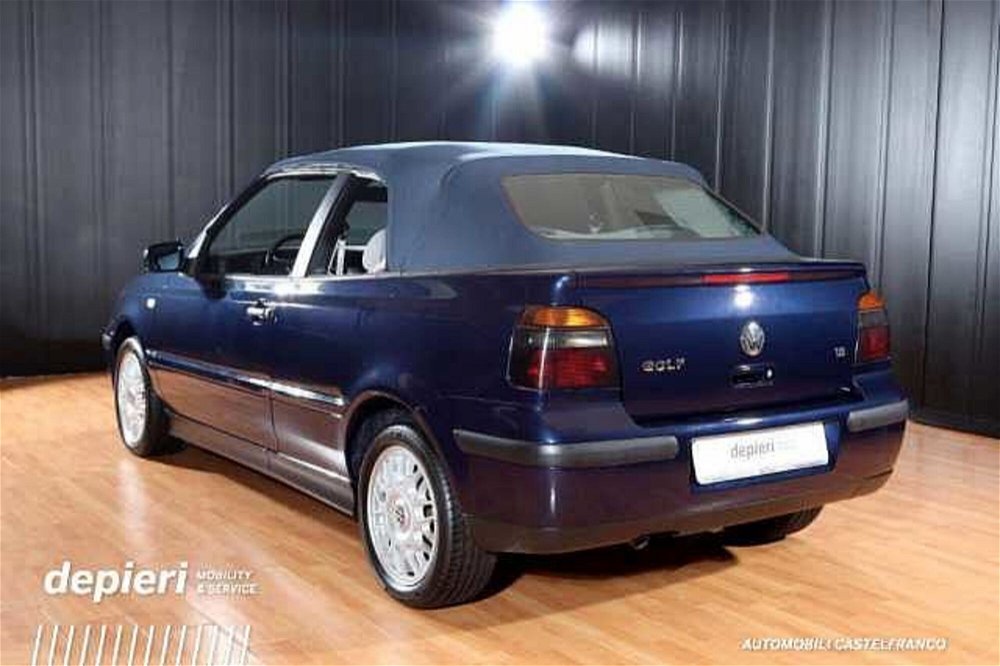Volkswagen Golf Cabrio 1.6 cat Trendline del 2000 usata a Castelfranco Veneto (5)