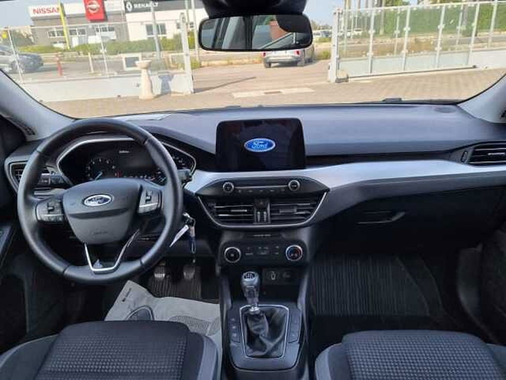 Ford Focus Station Wagon usata a Bari (5)