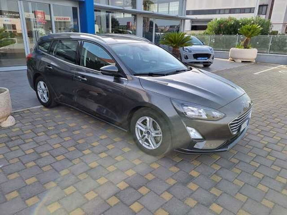 Ford Focus Station Wagon usata a Bari (9)