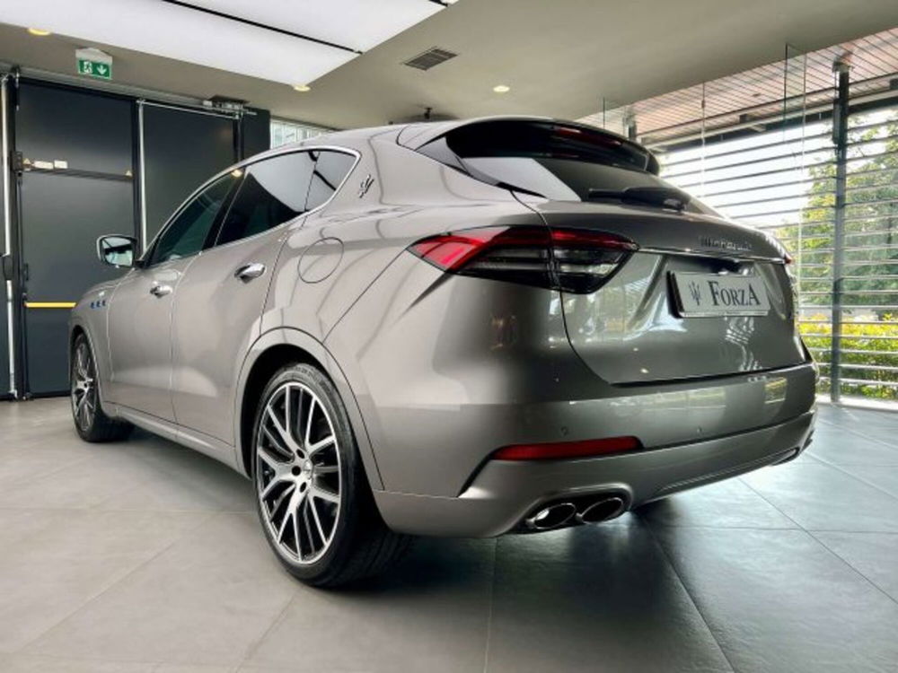 Maserati Levante usata a Torino (5)