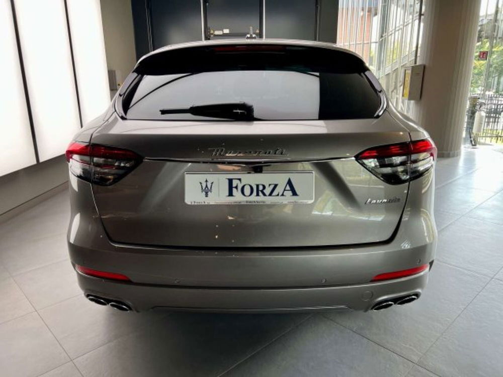 Maserati Levante usata a Torino (6)