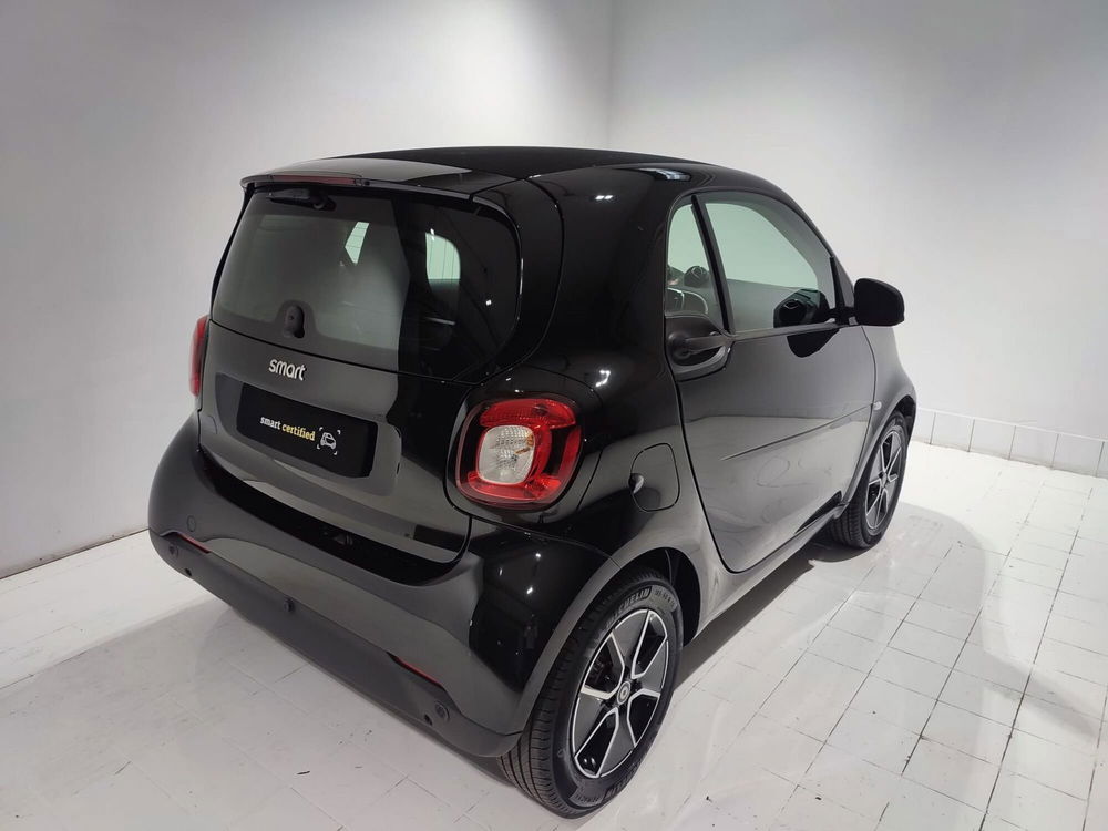 smart Fortwo Fortwo eq Passion 22kW del 2020 usata a Cardito (3)