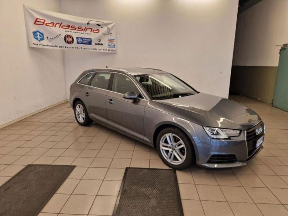 Audi A4 Avant 2.0 TDI 150 CV ultra S tronic Business  del 2017 usata a Eupilio (3)