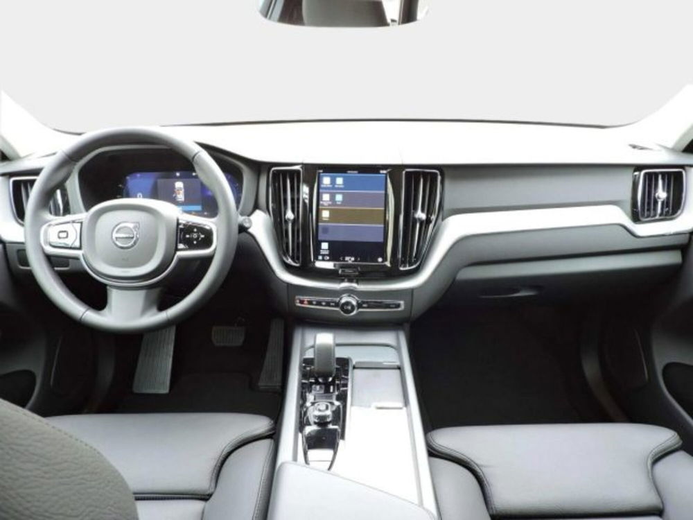 Volvo XC60 nuova a Firenze (11)