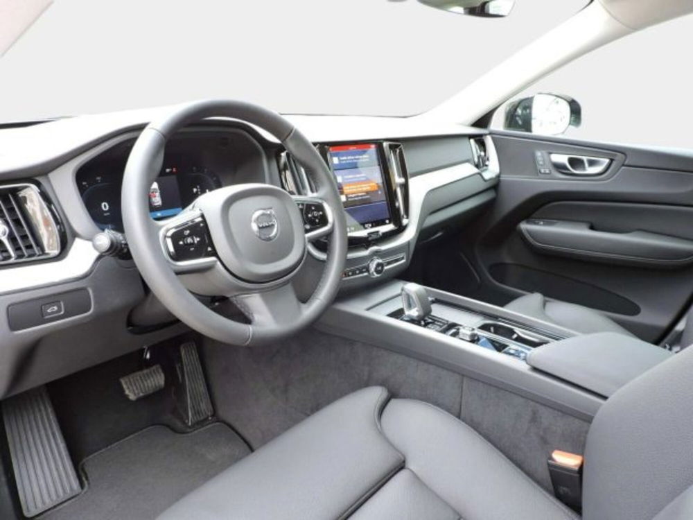 Volvo XC60 nuova a Firenze (13)