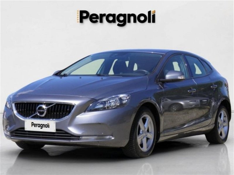 Volvo V40 D2 Geartronic Business my 18 del 2017 usata a Firenze