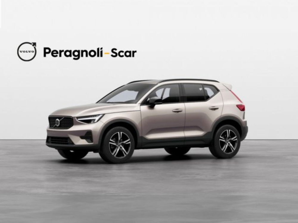 Volvo XC40 nuova a Firenze