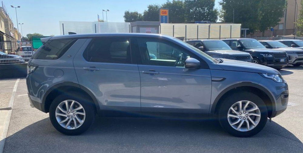 Land Rover Discovery Sport usata a Pisa (6)