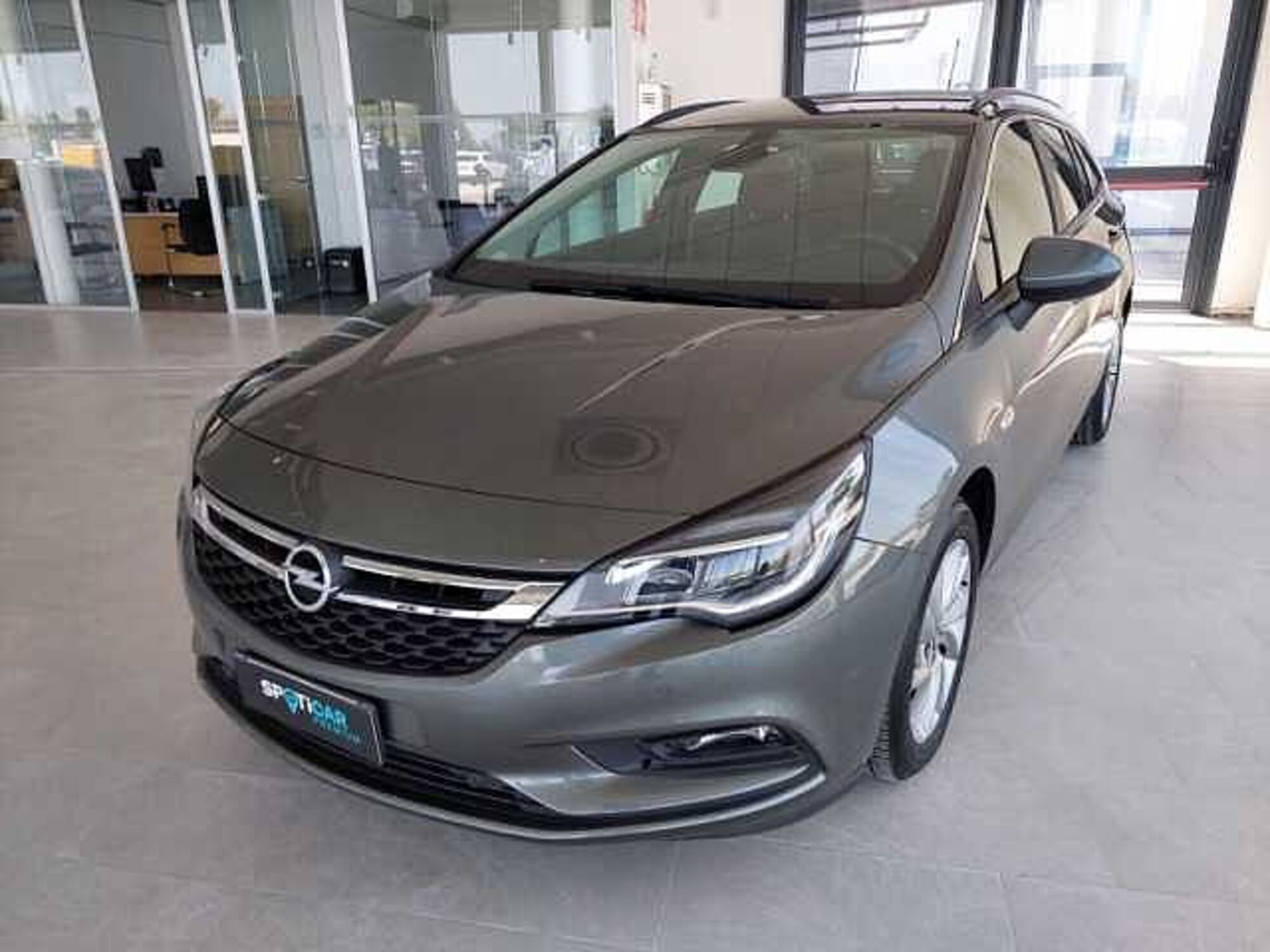 Opel Astra 1.6 CDTi 110CV Start&amp;Stop 5 porte Elective del 2017 usata a Ravenna