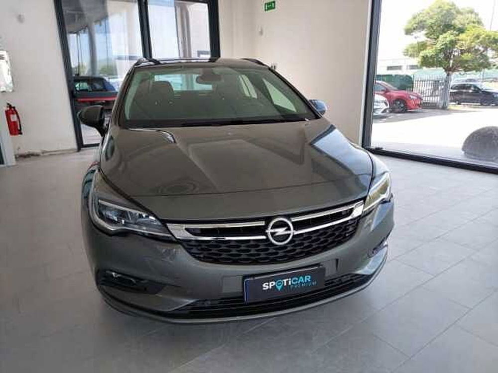 Opel Astra 1.6 CDTi 110CV Start&Stop 5 porte Elective del 2017 usata a Ravenna (2)