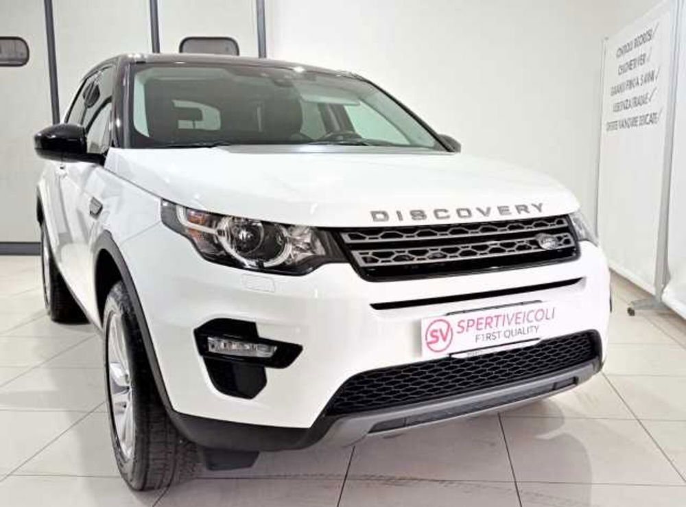 Land Rover Discovery Sport usata a Lecce