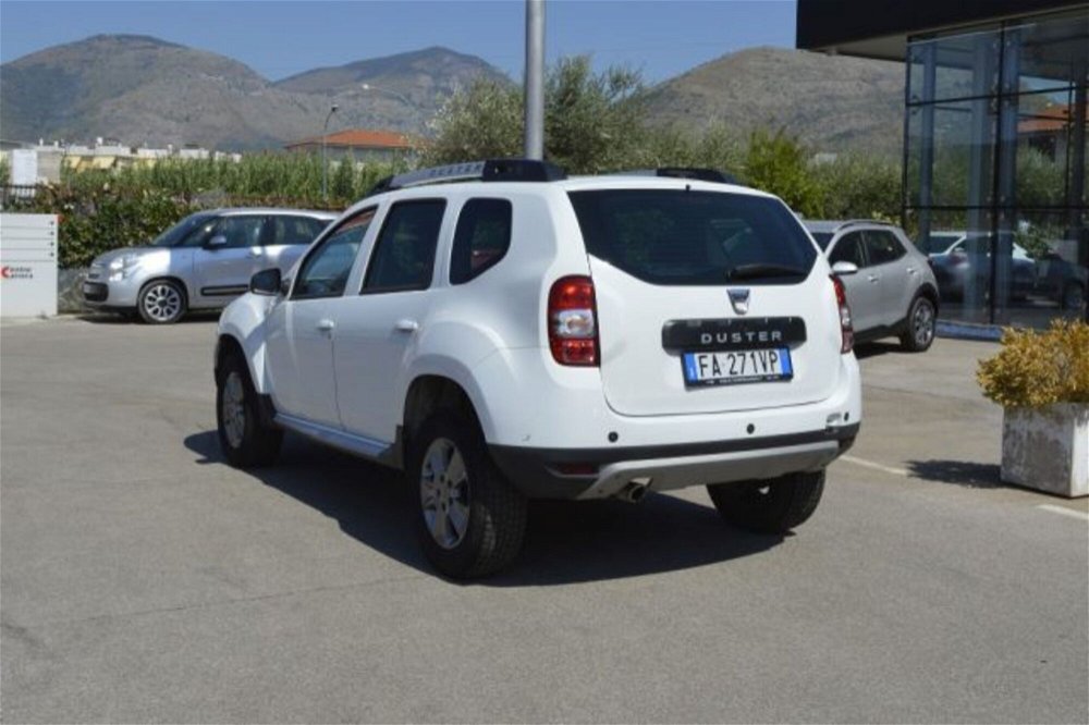 Dacia Duster 1.5 dCi 110CV 4x2 Lauréate  del 2015 usata a Fondi (5)