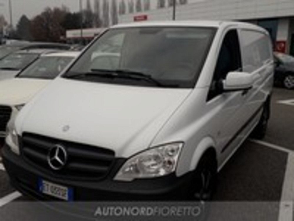 Mercedes-Benz Vito 2.2 116 CDI Kombi Shuttle Compact  del 2014 usata a Pordenone
