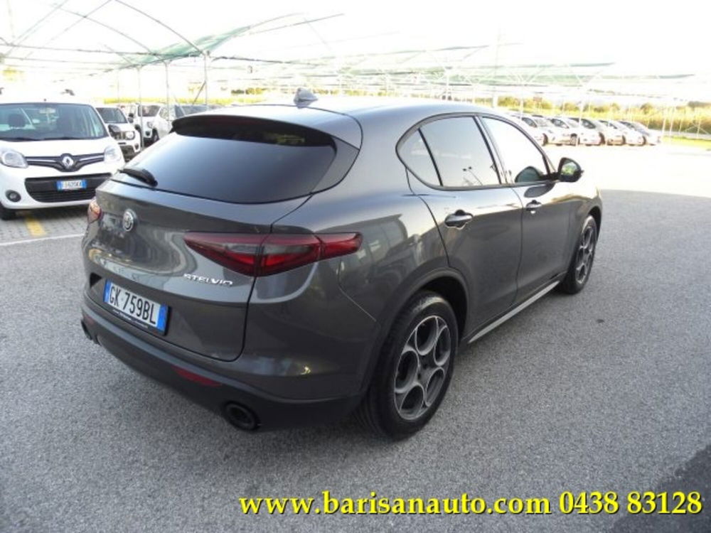 Alfa Romeo Stelvio usata a Treviso (3)