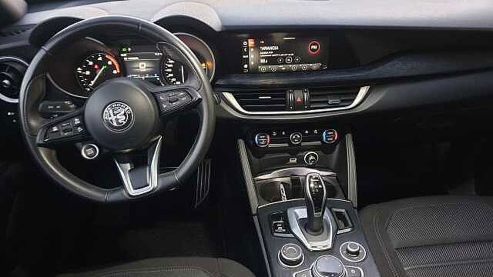 Alfa Romeo Stelvio usata a Ancona (12)