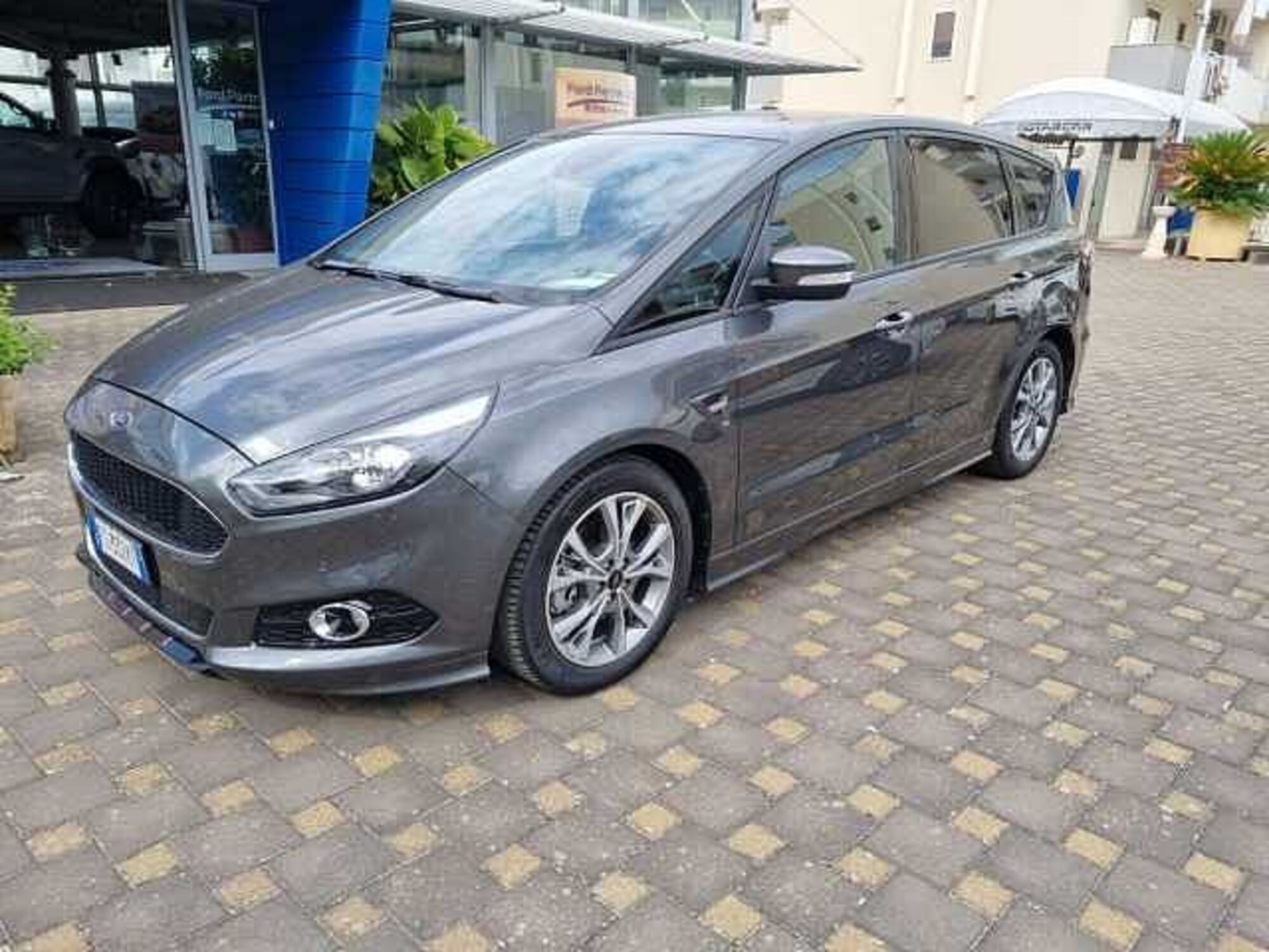 Ford S-Max 2.0 TDCi 150CV Start&amp;Stop Powershift ST-Line Business del 2018 usata a Monopoli