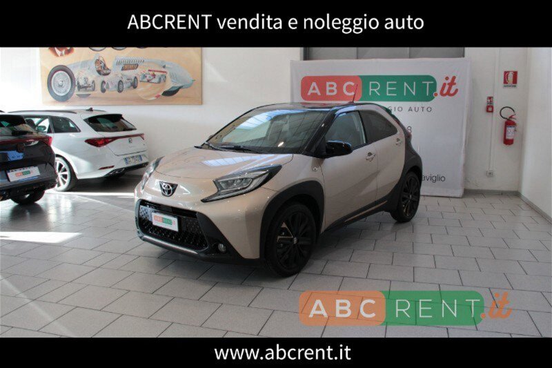 Toyota Aygo X 1.0 VVT-i 72 CV 5 porte Limited nuova a Sesto San Giovanni