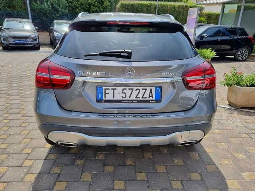 Mercedes-Benz GLA SUV usata a Bari (13)