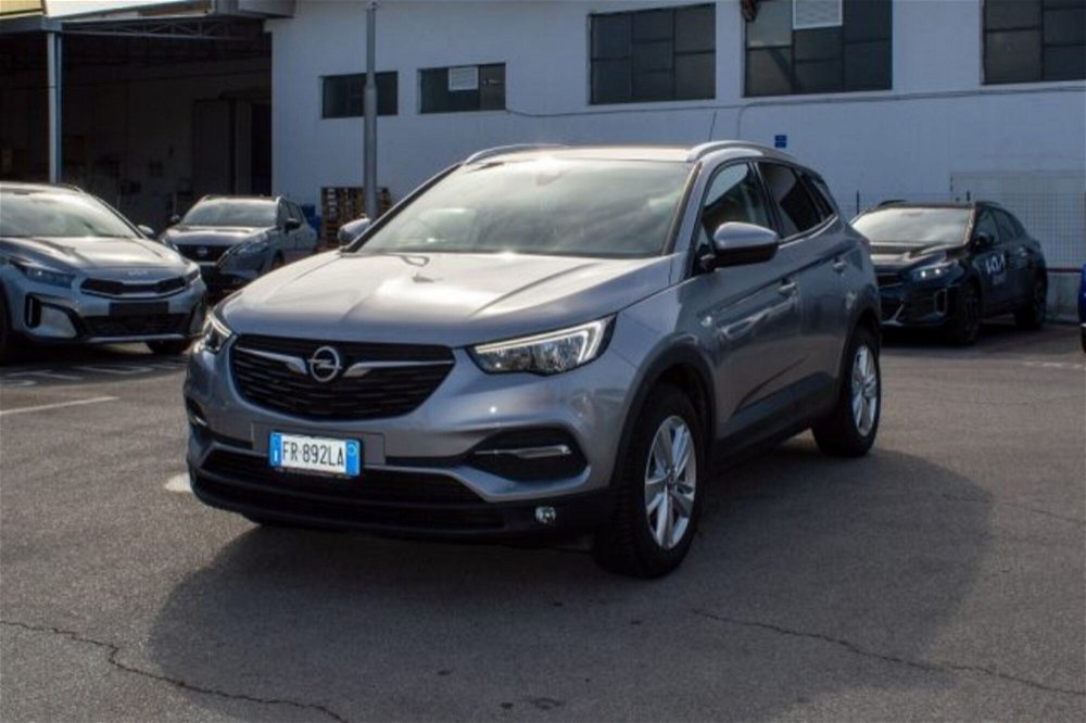 Opel Grandland X 1.6 diesel Ecotec Start&Stop Advance del 2018 usata a Fondi (3)