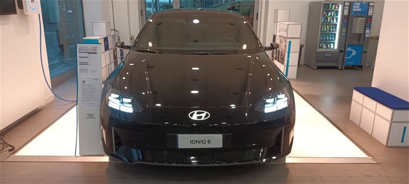 Hyundai Ioniq 6 6 77.4 kWh Evolution nuova a Castellammare di Stabia