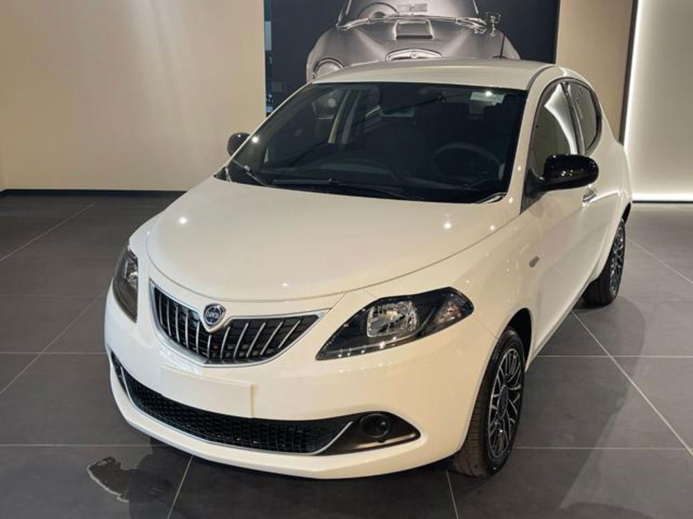 Lancia Ypsilon nuova a Aosta