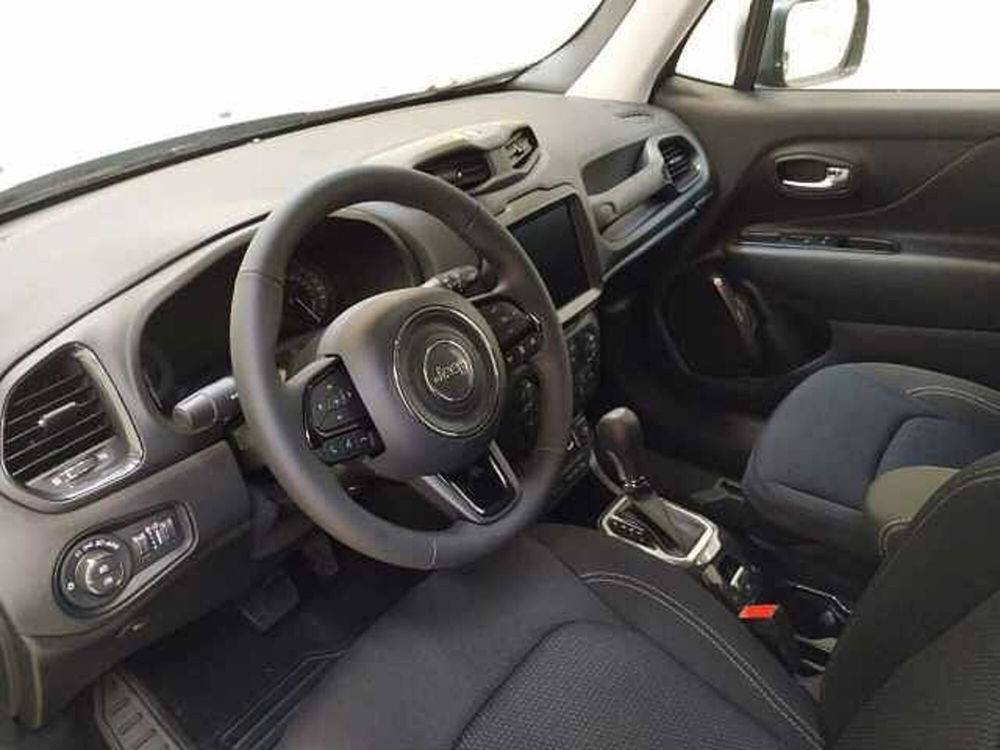 Jeep Renegade nuova a Cuneo (15)