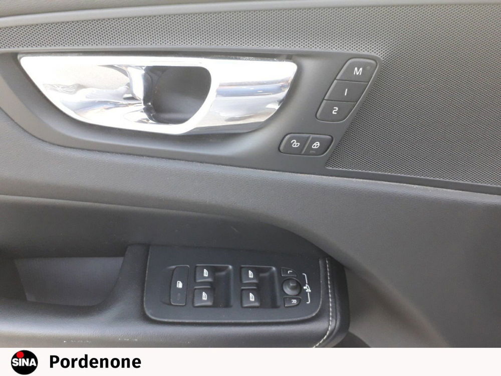 Volvo XC60 usata a Pordenone (15)