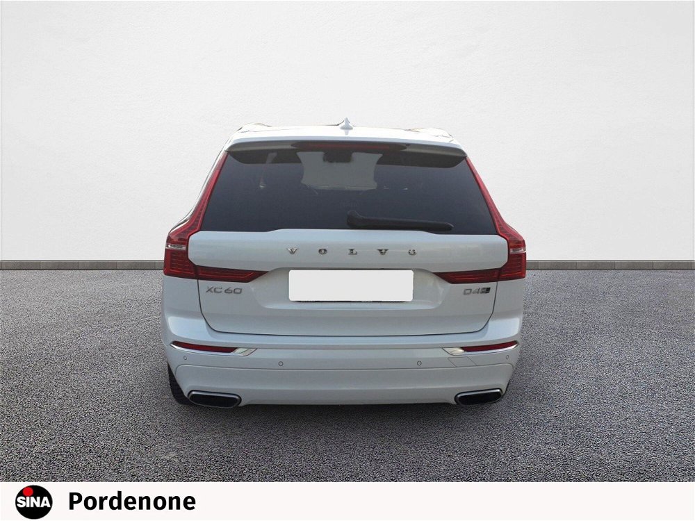 Volvo XC60 D4 AWD Geartronic Inscription  del 2018 usata a Pordenone (5)