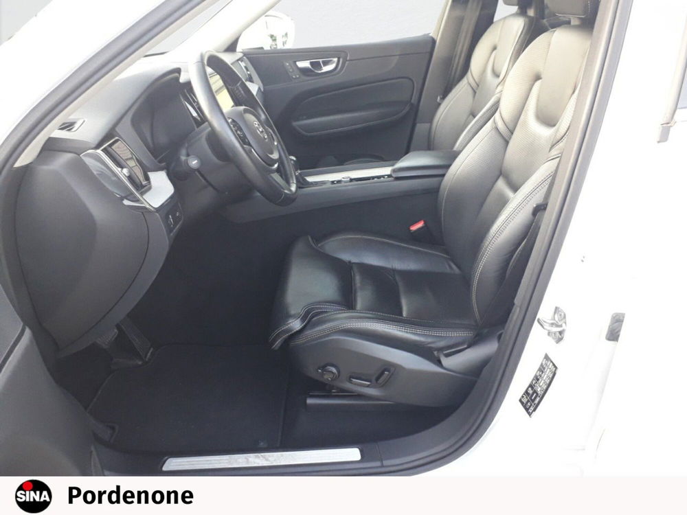 Volvo XC60 usata a Pordenone (9)