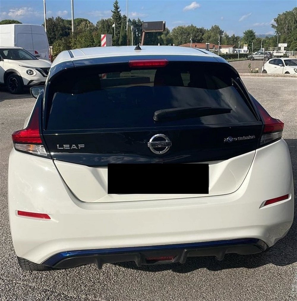Nissan Leaf Acenta 40 kWh  del 2020 usata a Bastia Umbra (2)