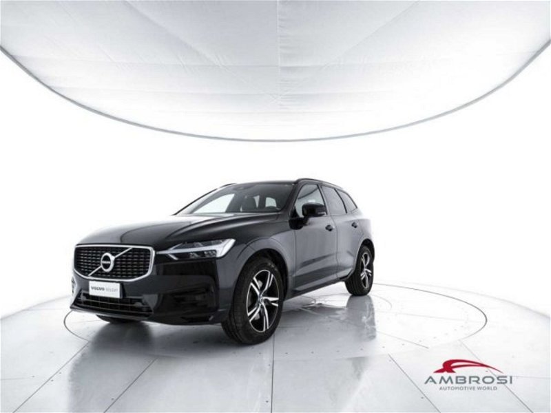 Volvo XC60 B4 (d) AWD Geartronic R-design my 19 del 2019 usata a Corciano