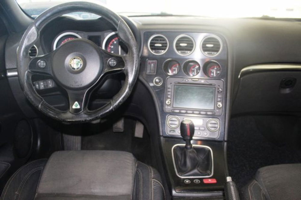 Alfa Romeo 159 SportWagon usata a Terni (11)