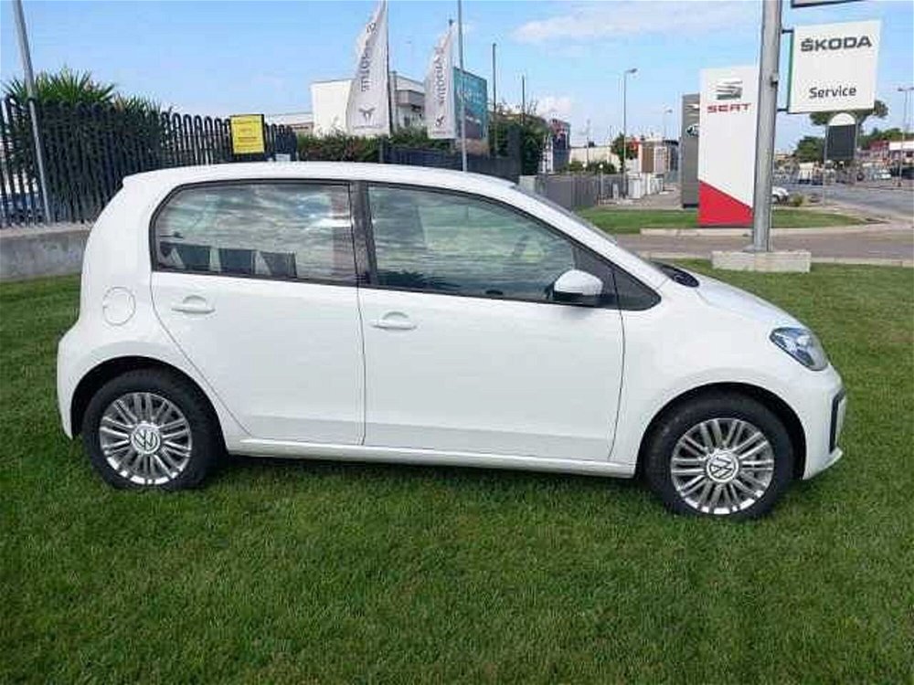 Volkswagen up! 5p. EVO move up! BlueMotion Technology nuova a Barletta (3)