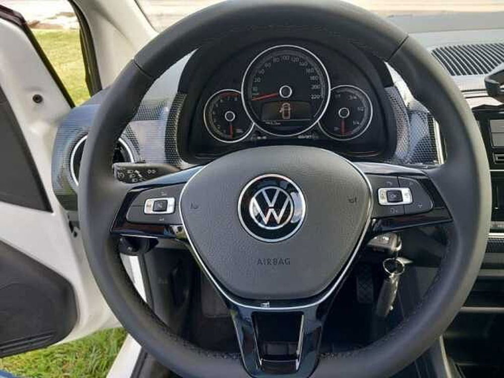 Volkswagen up! nuova a Barletta-Andria-Trani (9)