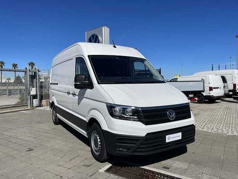 Volkswagen Veicoli Commerciali Crafter Furgone 35 2.0 TDI 140CV PL-TM Furgone Business del 2018 usata a Barletta (3)