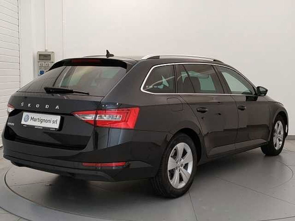 Skoda Superb Station Wagon usata a Varese (5)