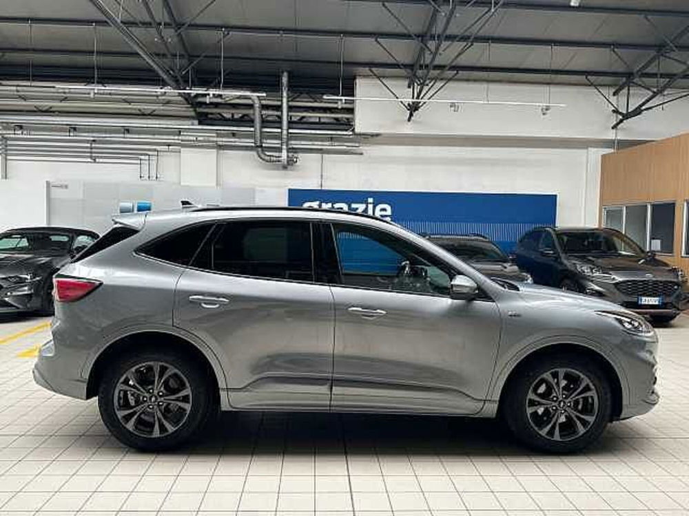 Ford Kuga usata a Milano (12)