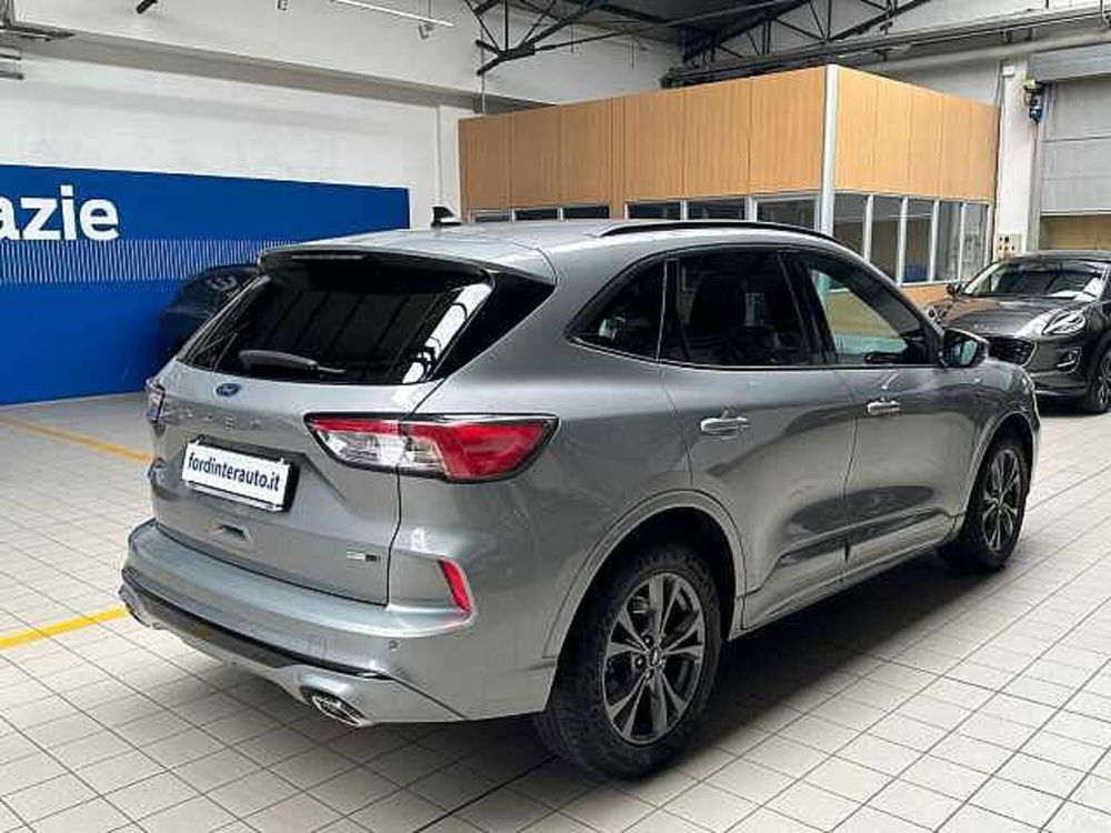 Ford Kuga usata a Milano (2)